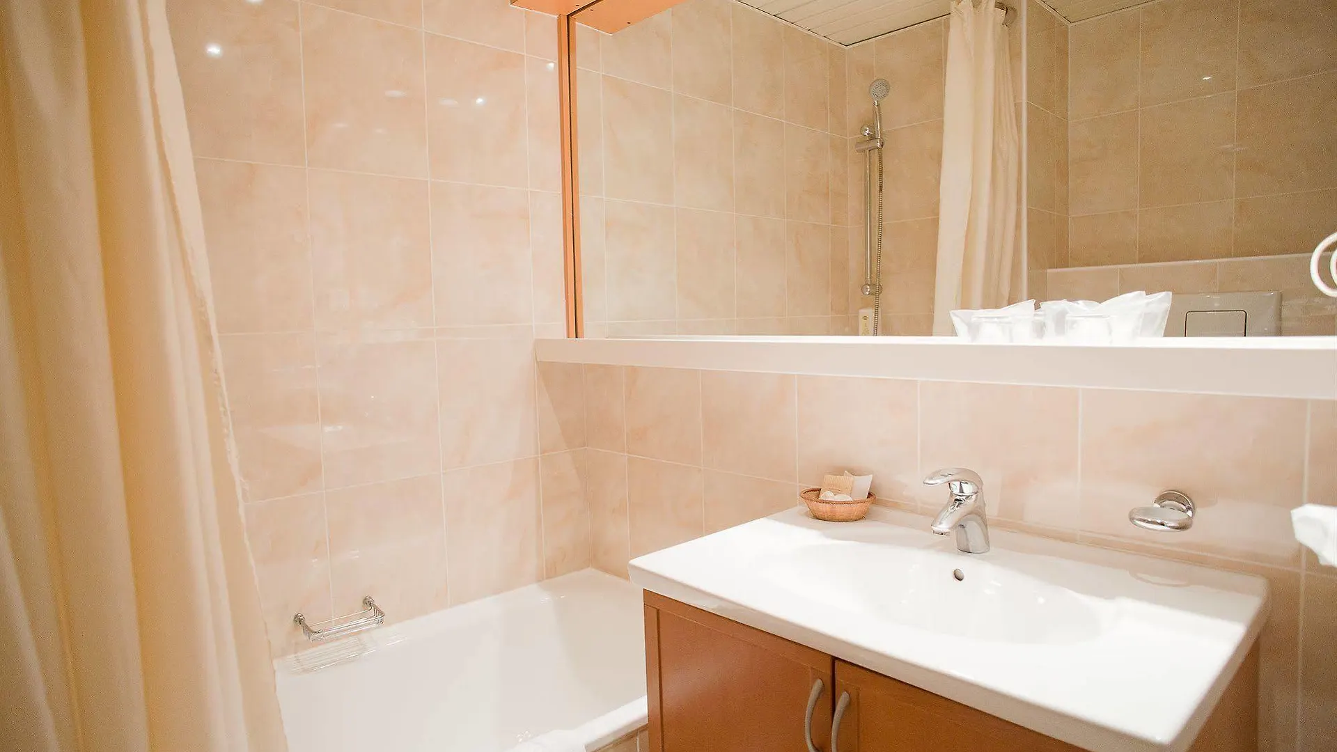 Hotel Sagitta Genf 3*,